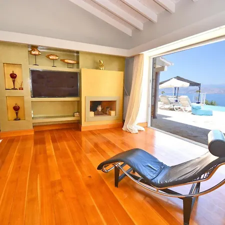 Villa Helion Heated Pool *